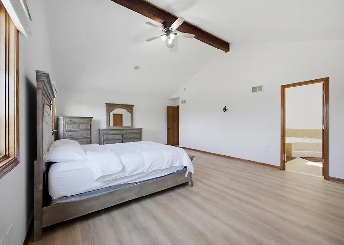 Sleeps 17 Free Parking Spacious 5br Chicago Дом отдыха