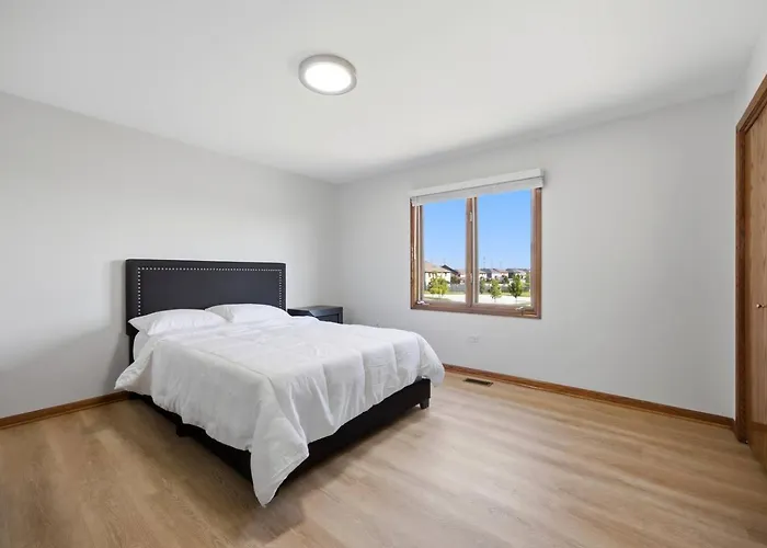 Дом отдыха Sleeps 17 Free Parking Spacious 5br Chicago *