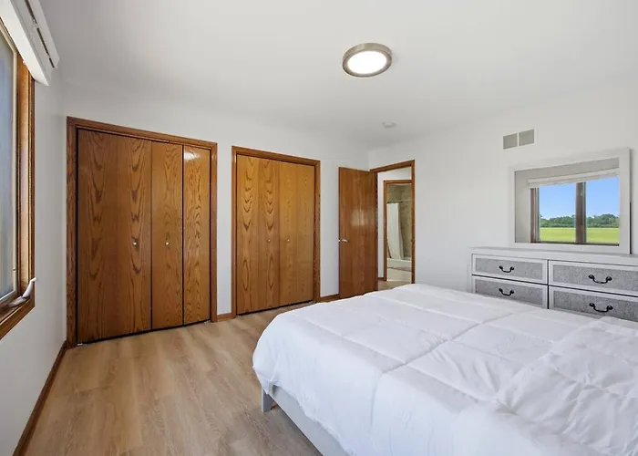 Дом отдыха Sleeps 17 Free Parking Spacious 5br Chicago Тинли-Парк